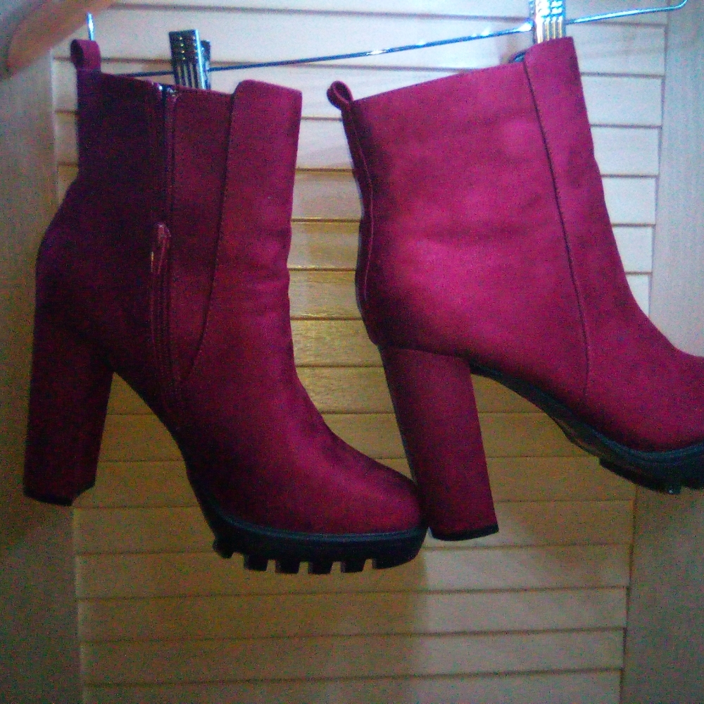 Pazzle boots